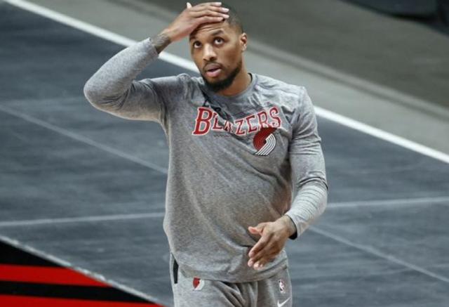 kaiyun体育-伤愈复出状态低迷！利拉德要和开拓者一起沉沦？